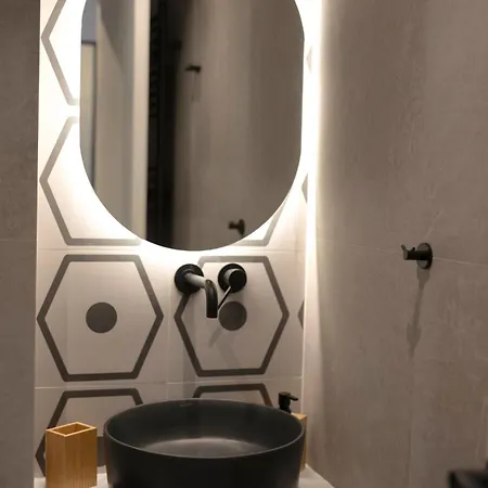 Omikron Luxury Living *