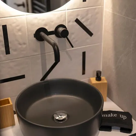 Omikron Luxury Living