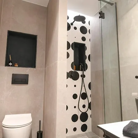 Апартаменты Omikron Luxury Living