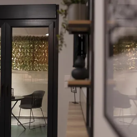 Lägenhet Omikron Luxury Living *