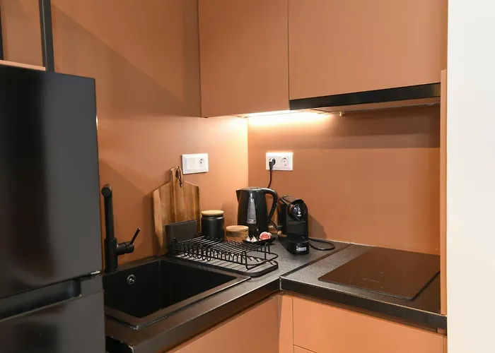 Omikron Luxury Living Apartment
