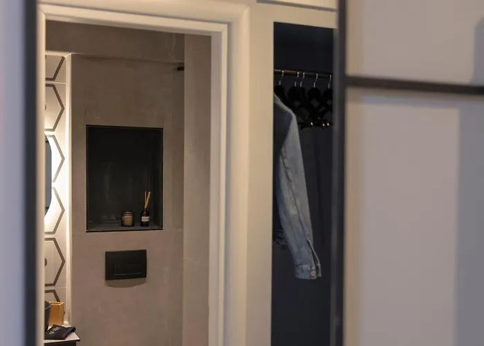 Omikron Luxury Living *